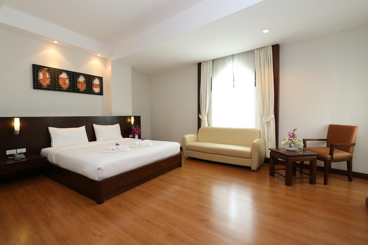 Grande Southern Hotel Thung Song Esterno foto