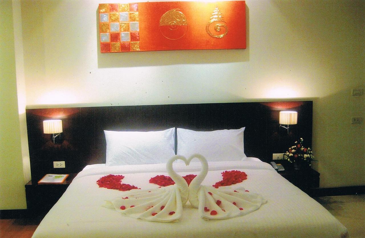 Grande Southern Hotel Thung Song Esterno foto