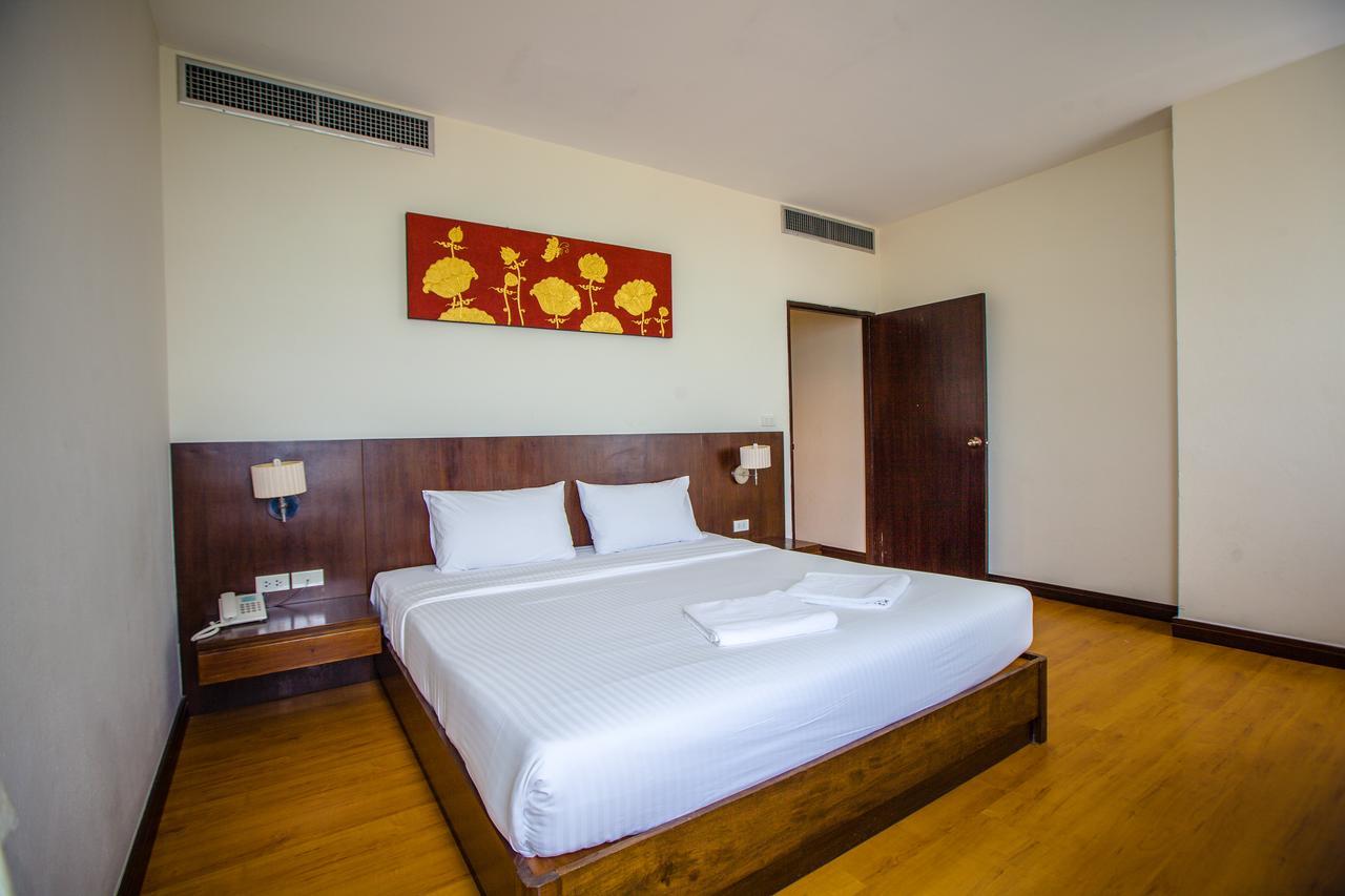 Grande Southern Hotel Thung Song Esterno foto